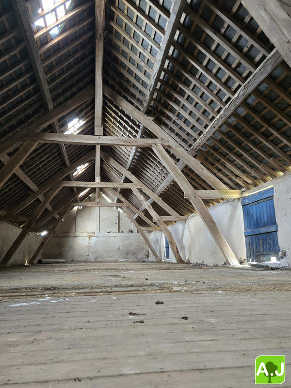 Maison ancienne - 200 m² - 1 pièce