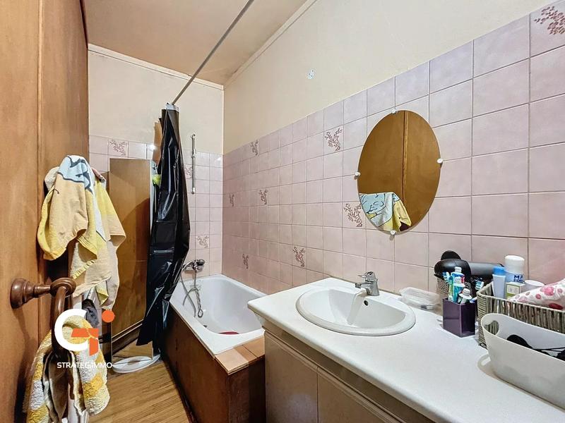 Maison - 94 m² - 5 pièces