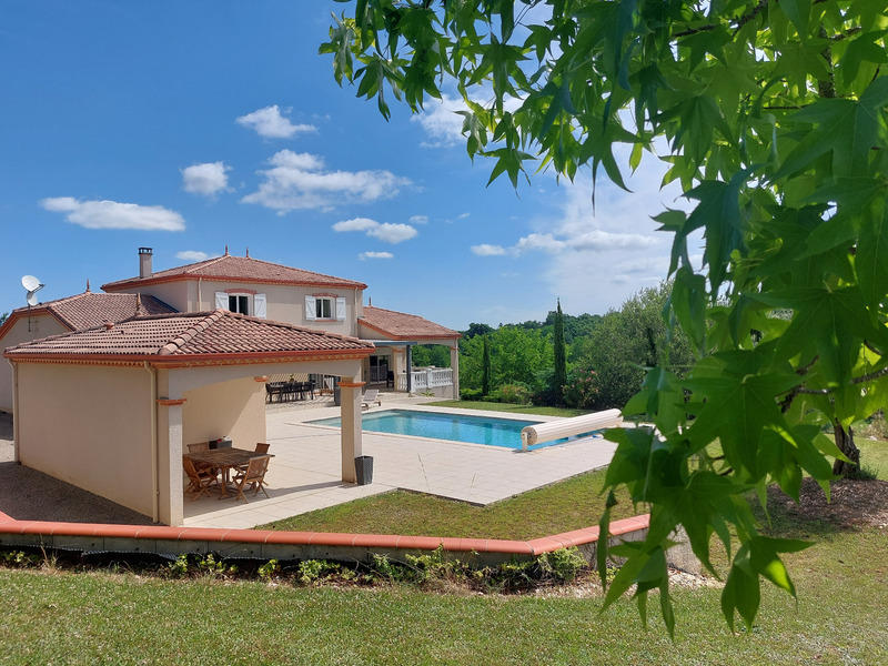 Villa - 219 m² - 6 pièces