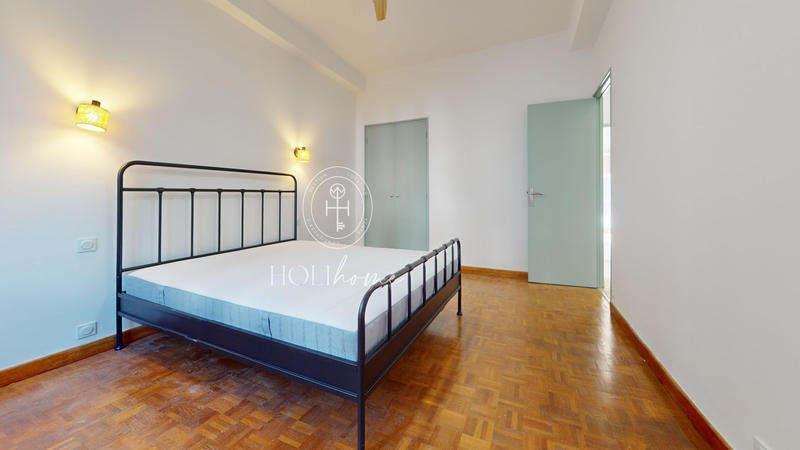 Appartement - 90 m² - 4 pièces