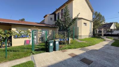 Maison - 221 m² - 16 pièces