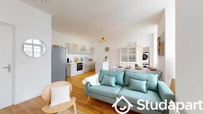 Chambre - 9 m² - 1 pièce