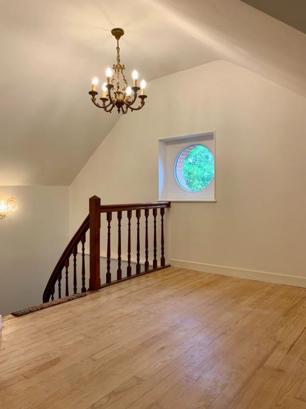 Maison - 217 m² - 8 pièces