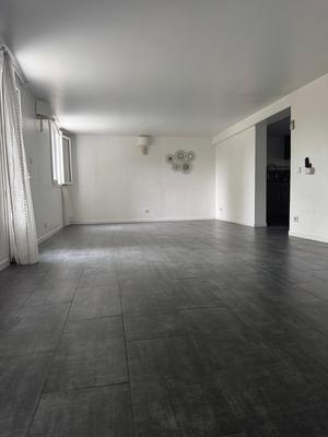 Maison - 104 m² - 6 pièces