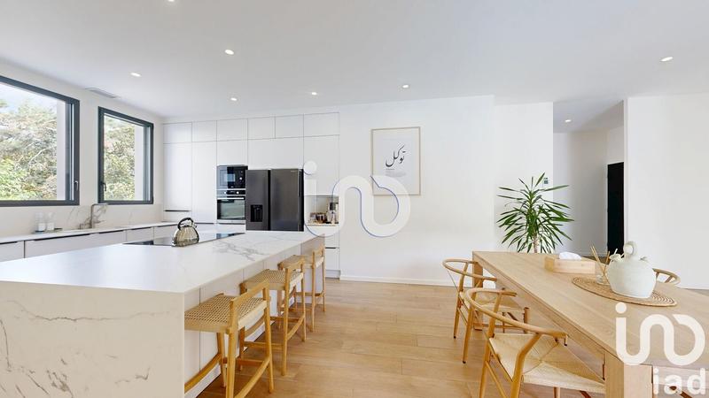 Maison - 158 m² - 4 pièces