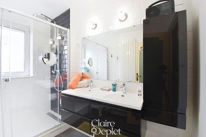 Maison - 180 m² - 6 pièces