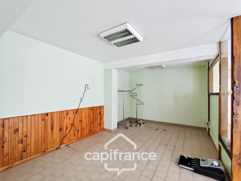 Local commercial - 179 m² - 5 pièces