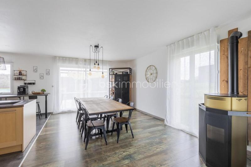 Maison - 138 m² - 5 pièces