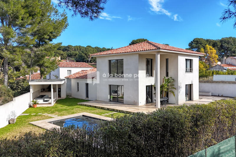 Maison contemporaine - 150 m² - 4 pièces