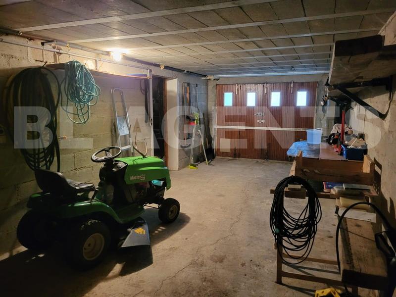 Maison traditionnelle - 90 m² - 4 pièces