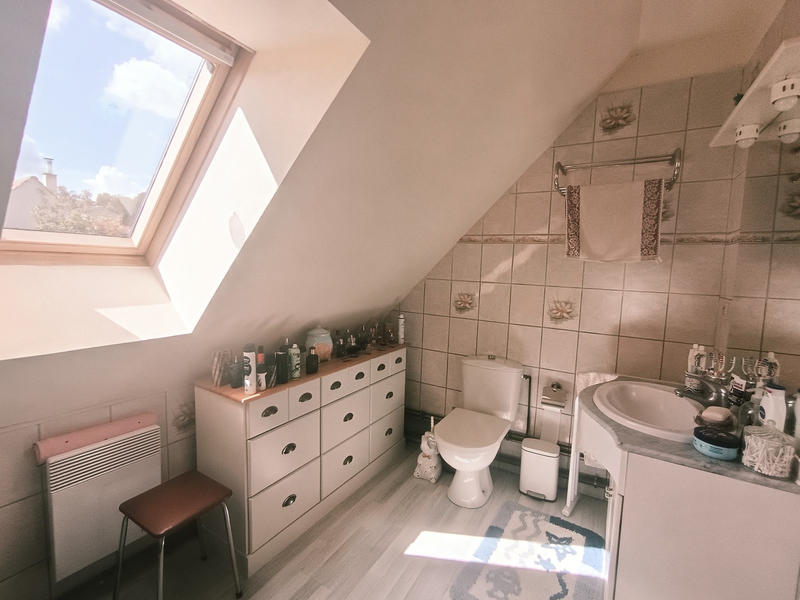 Maison - 79 m² - 6 pièces