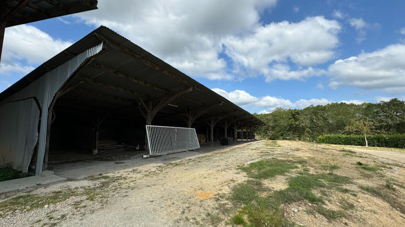 Local d'activité / Entrepôt - 2 070 m²