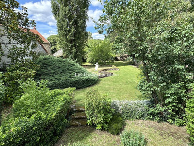 Maison - 180 m² - 6 pièces