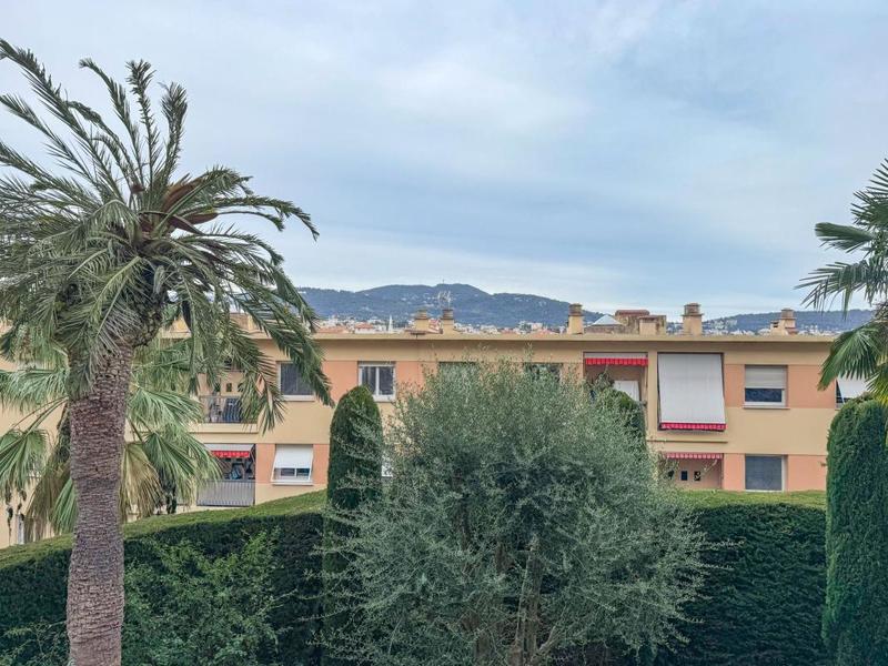 Appartement - 135 m² - 5 pièces