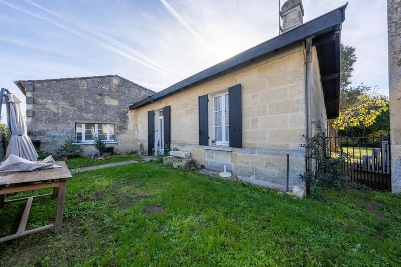Maison en pierre - 80 m² - 6 pièces