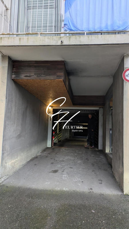 Parking / Garage - 15 m²