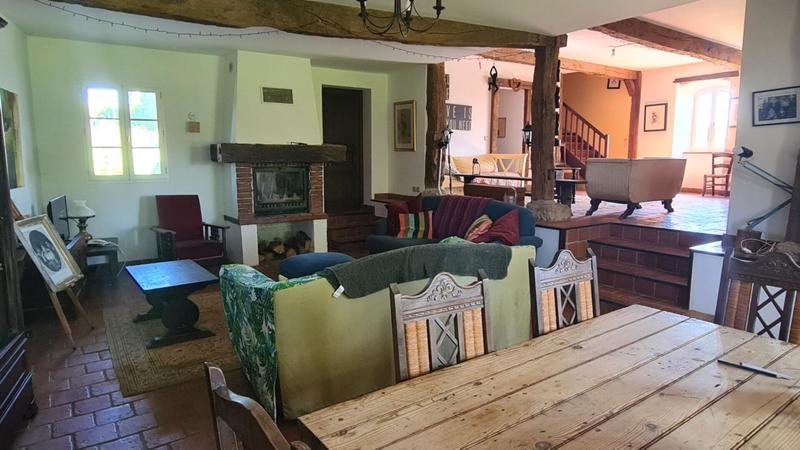 Maison - 200 m² - 5 pièces