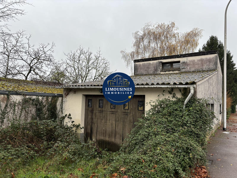 Parking / Garage - 96 m²