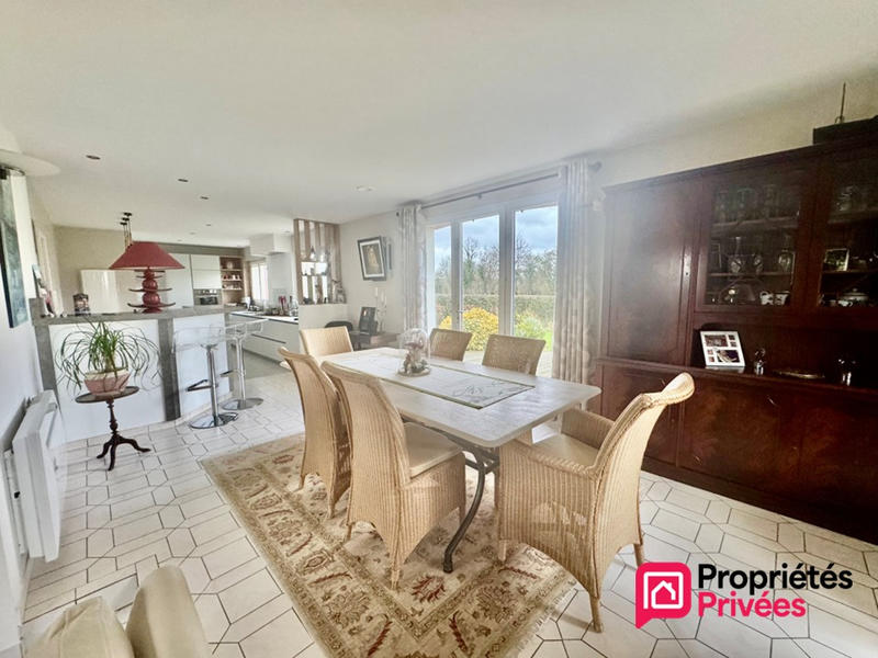 Maison - 141 m² - 7 pièces