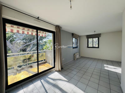 Appartement - 88 m² - 4 pièces