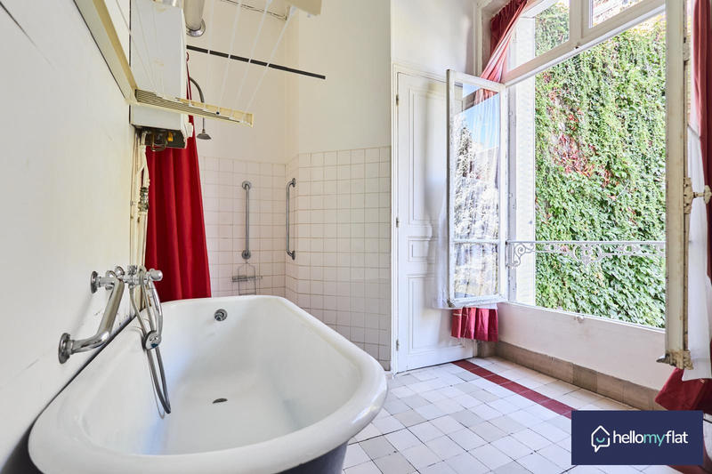 Maison - 188 m² - 8 pièces