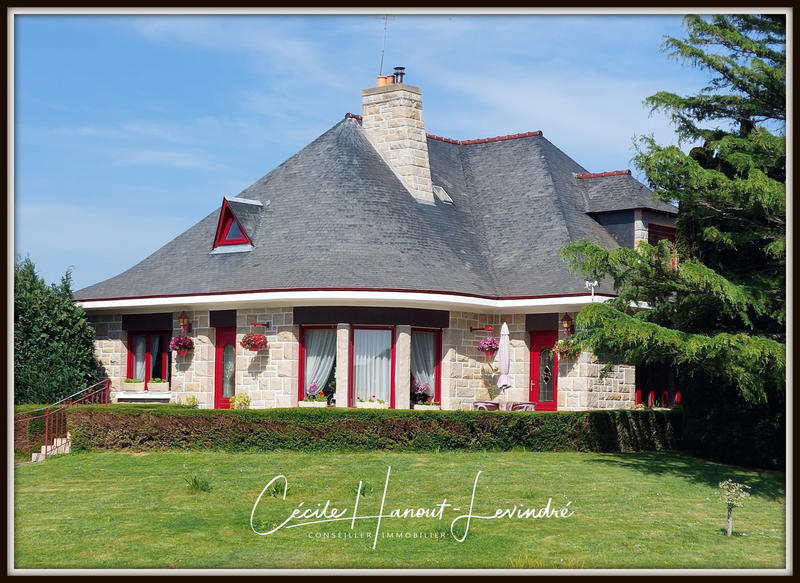 Maison - 165 m² - 7 pièces