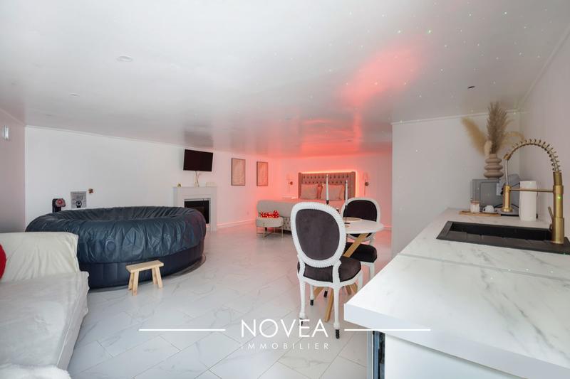 Maison - 140 m² - 6 pièces