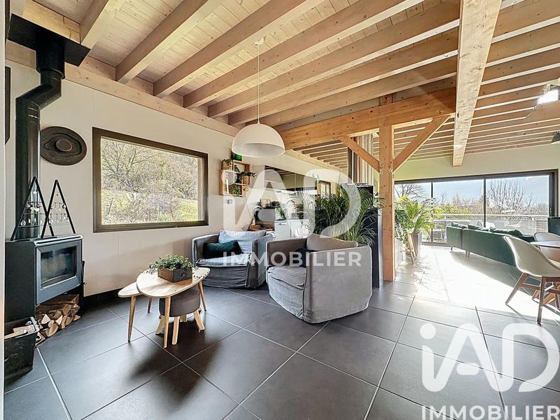 Châlet - 208 m² - 6 pièces