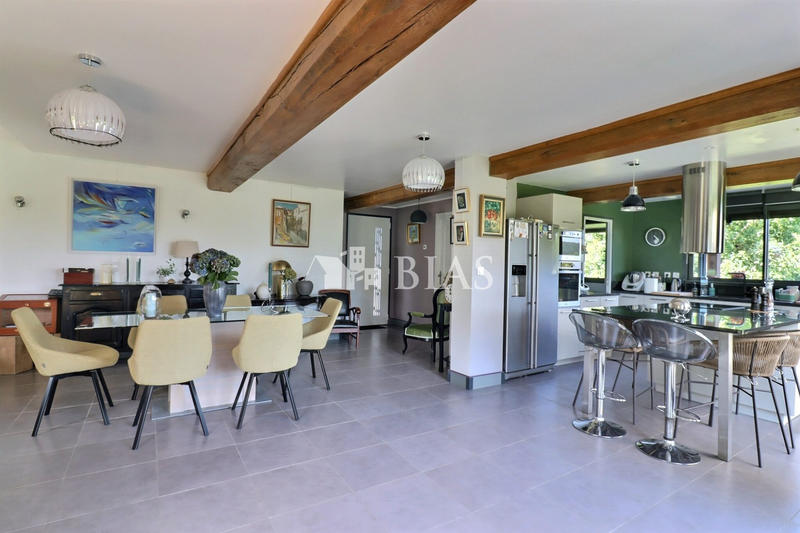 Maison - 175 m² - 7 pièces