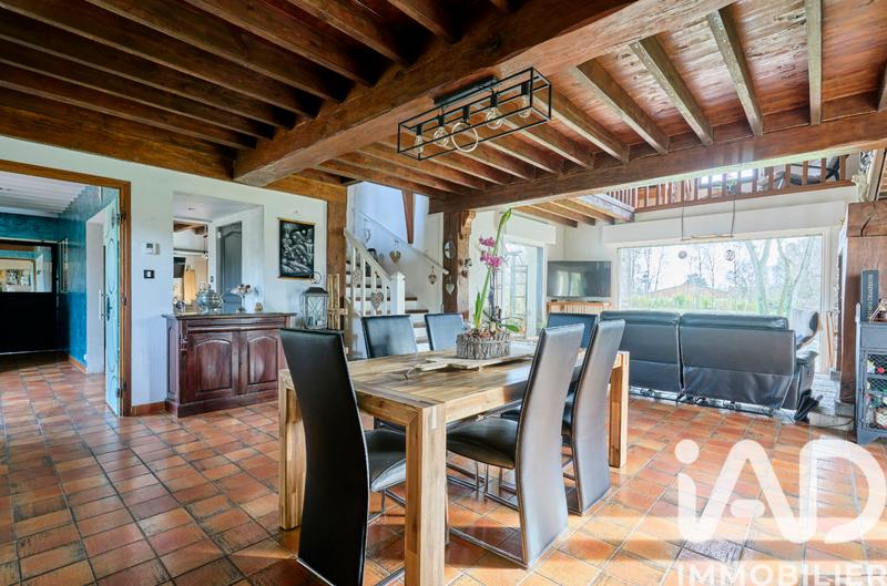 Maison - 180 m² - 7 pièces