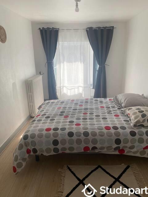 Chambre - 14 m² - 1 pièce