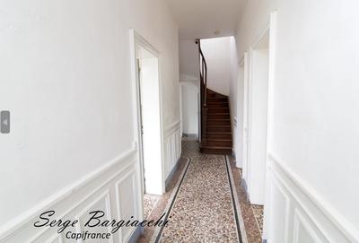 Immeuble - 150 m² - 6 pièces