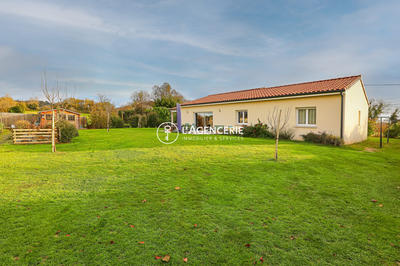 Maison - 120 m² - 4 pièces