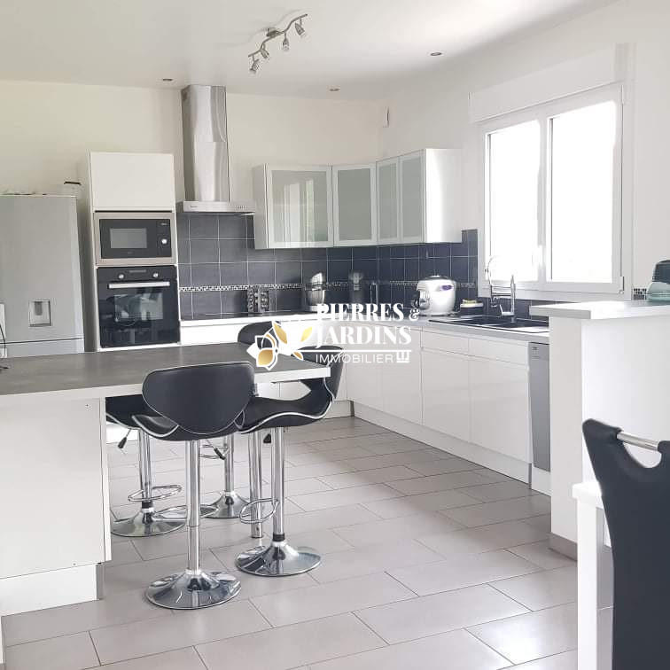 Maison - 112 m² - 4 pièces