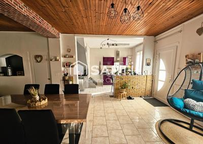 Maison - 324 m² - 15 pièces