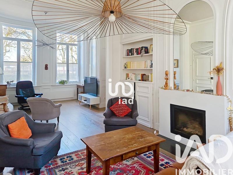 Maison - 244 m² - 10 pièces