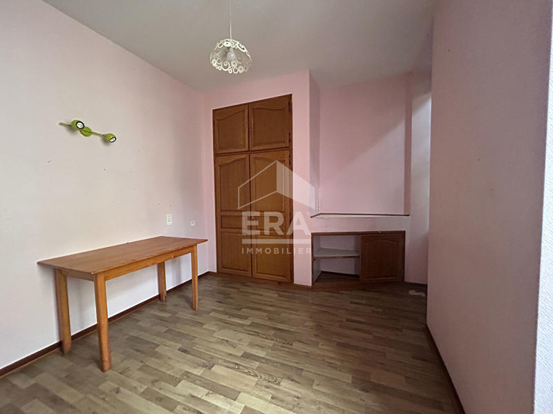 Maison - 172 m² - 9 pièces