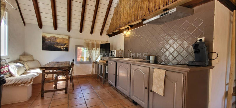 Mas - 580 m² - 20 pièces