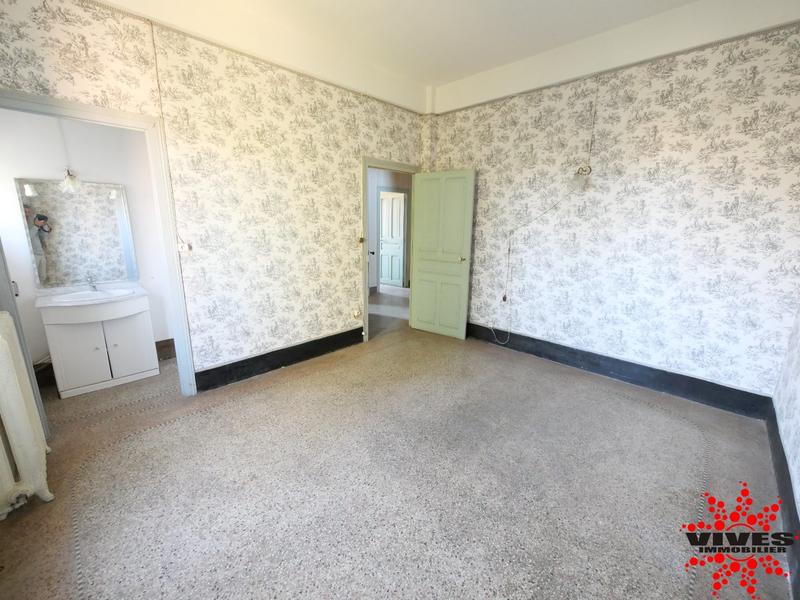 Maison - 180 m² - 7 pièces