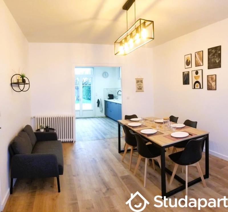 Chambre - 12 m² - 1 pièce