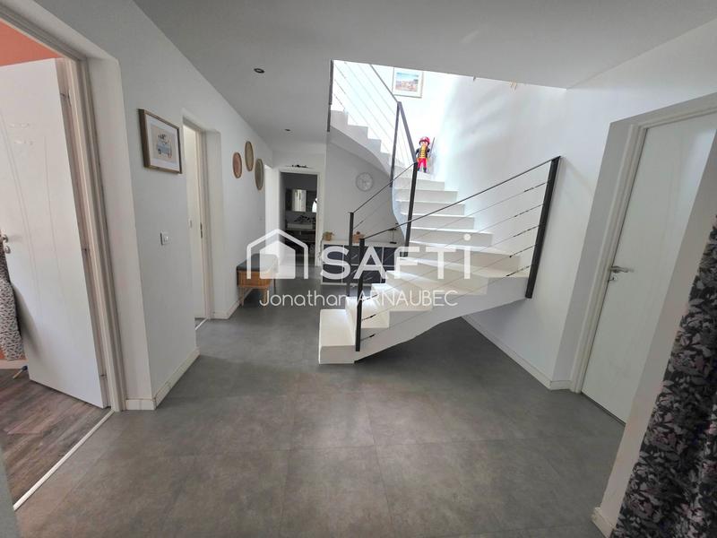 Maison - 178 m² - 6 pièces