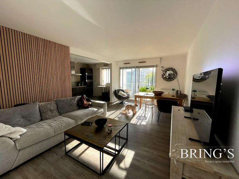 Appartement - 85 m² - 4 pièces