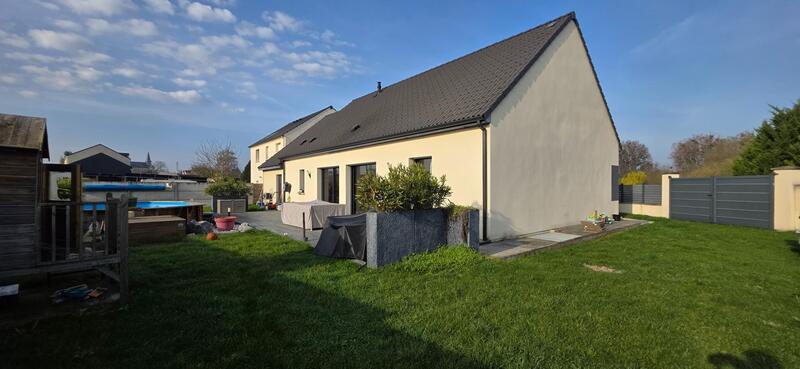 Maison - 105 m² - 5 pièces