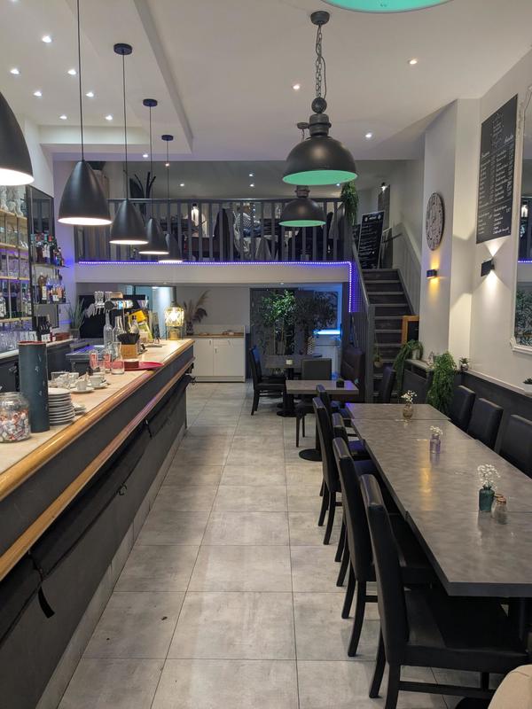 Local commercial - 112 m² - 4 pièces