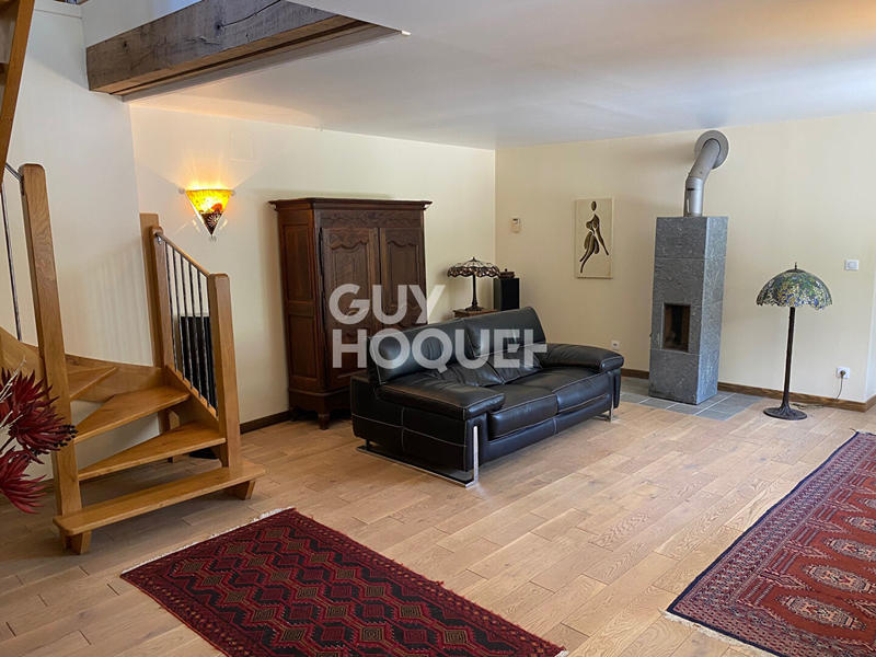 Maison - 215 m² - 8 pièces