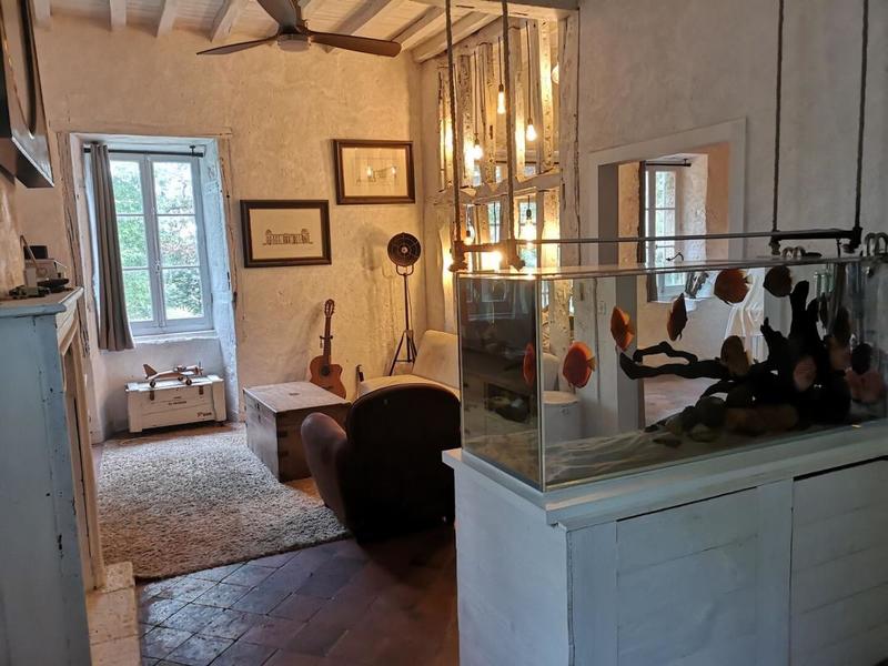 Maison - 380 m² - 12 pièces