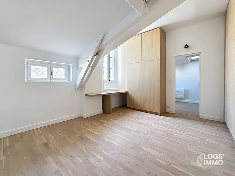 Appartement - 143 m² - 3 pièces