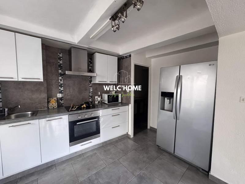 Maison - 98 m² - 5 pièces