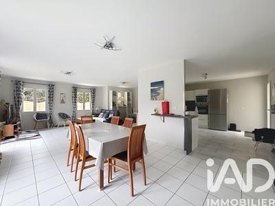 Maison - 144 m² - 6 pièces