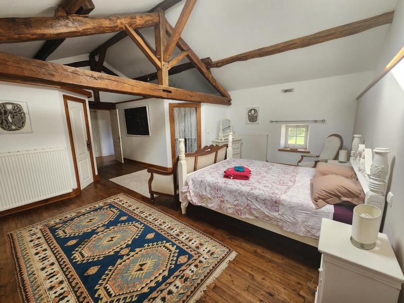 Maison - 360 m² - 12 pièces